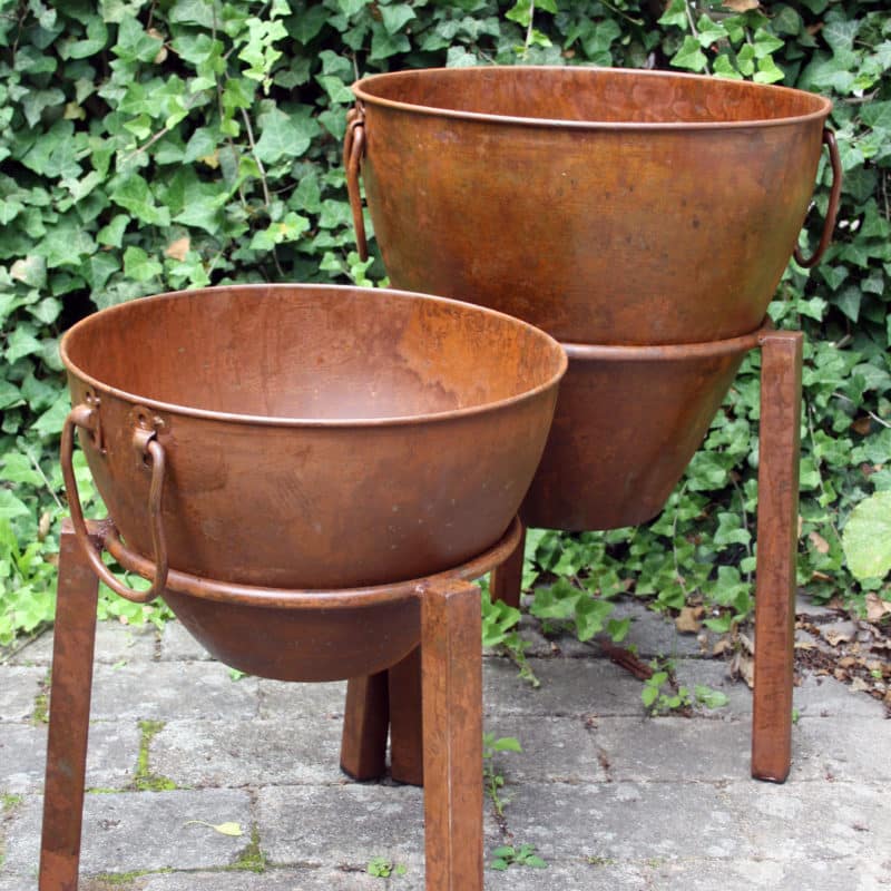 Rostig plantering S/2 42*59H med ben – Fraktfritt!