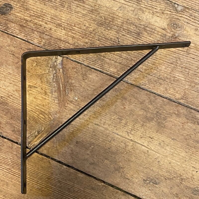 Järnkonsol 21×25,5x2cm