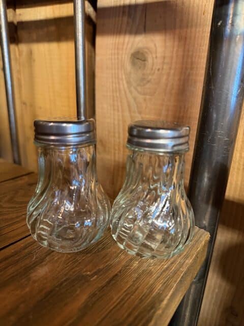 Salt och Peppar ströare (set om 2)