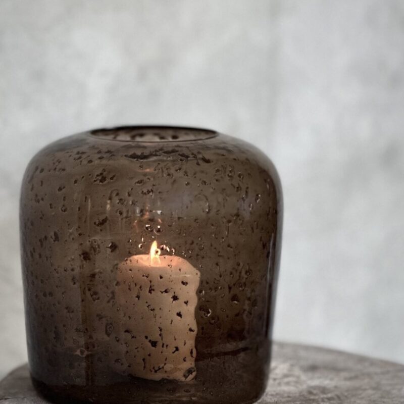 Rundad ljuslykta el vas Smokey 21cm