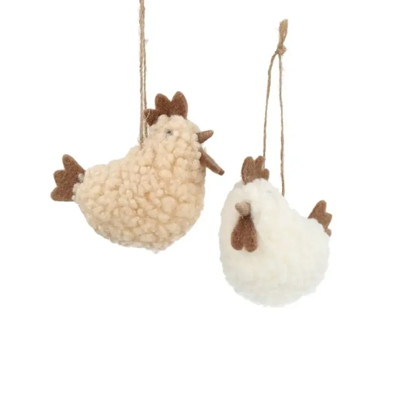 Hängande fluffig kyckling vit