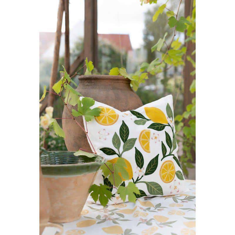 Broderat kuddfodral med citroner