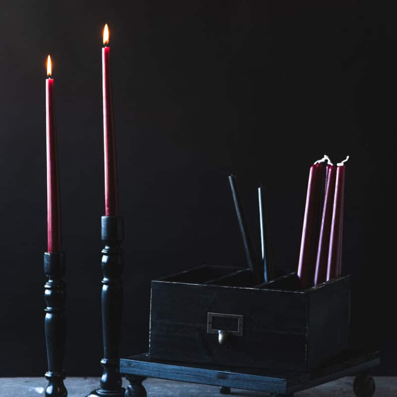 Trälåda med tre fack svart