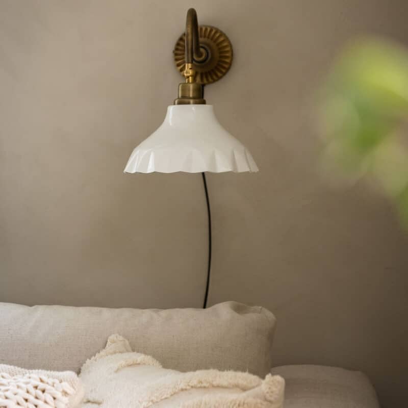 Lorens vägglampa Shell